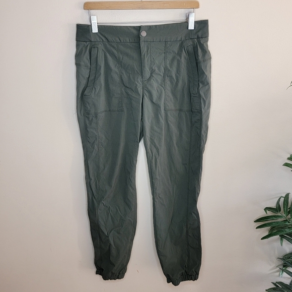 Athleta | Trekkie Jogger 2.0 Olive Green Pants Size 10 - Picture 1 of 7